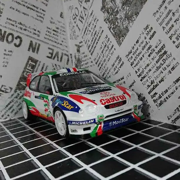 タミヤ1/24トヨタカローラWRC1998年スペイン完成しました
