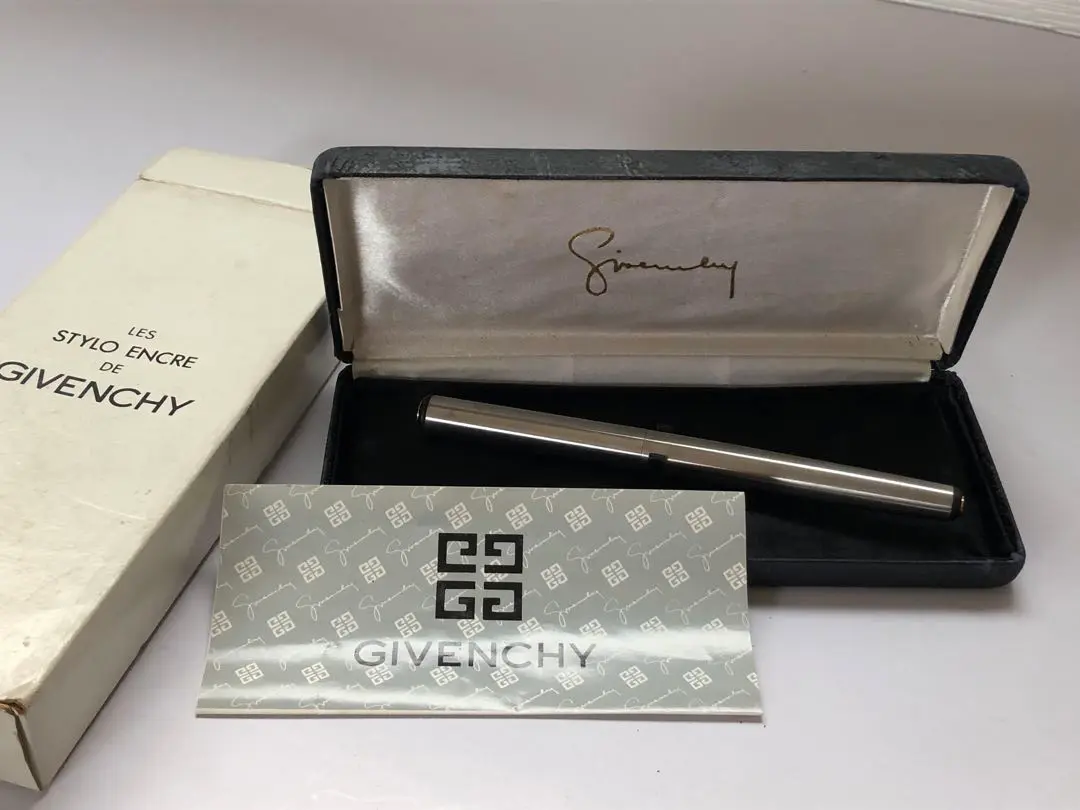 稀少品 ジバンシイ 万年筆 ペン先14K GIVENCHY プラチナ 筆記具
