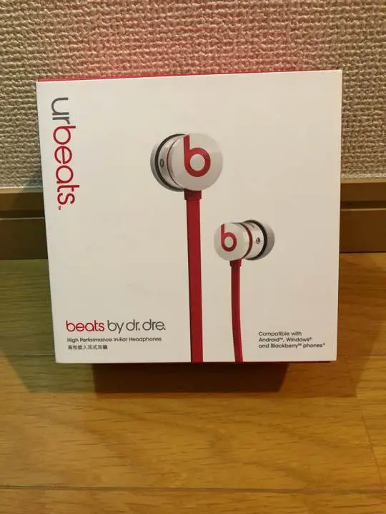 beats 白赤 有線 2025年最新】beats 白赤の人気アイテム - メルカリ