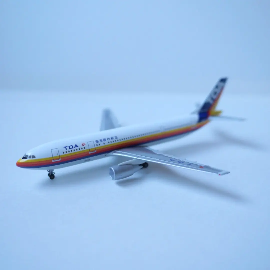東亜国内航空（TDA）固定資産プレート 東亜国内航空（TDA）固定資産プレート