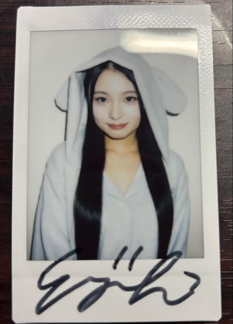 桐原美月 アップトゥボーイ 直筆サイン入りチェキ 71MS85bAXlL._UF350,350_QL50_.jpg