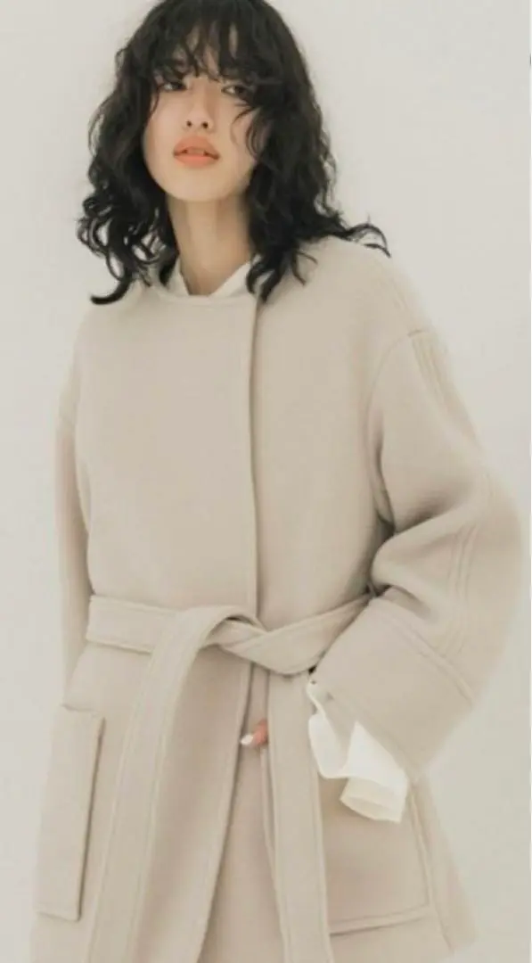 PUBLIC TOKYO ノーカラージャケット 02 ホワイト美品 Oggiコラボ 2Wayストレッチツイル ノーカラージャケット オフ