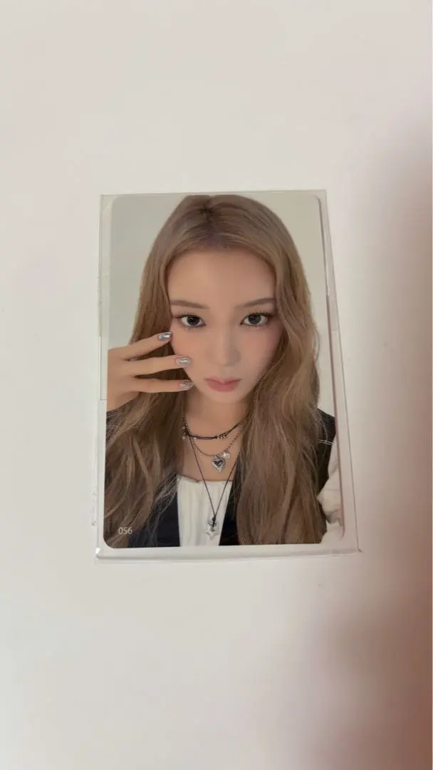 Thumbnail of This is ME:I Miu Sakurai's pre-sale 7000 yen trading card.