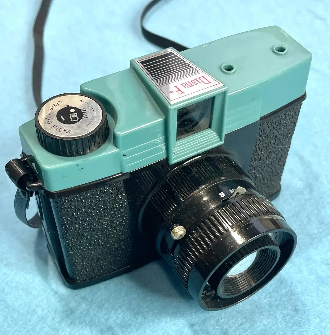 LOMO Diana F+ 新品未使用 ロモグラフィー、中判フィルムカメラ「Diana F+」の人気モデルを