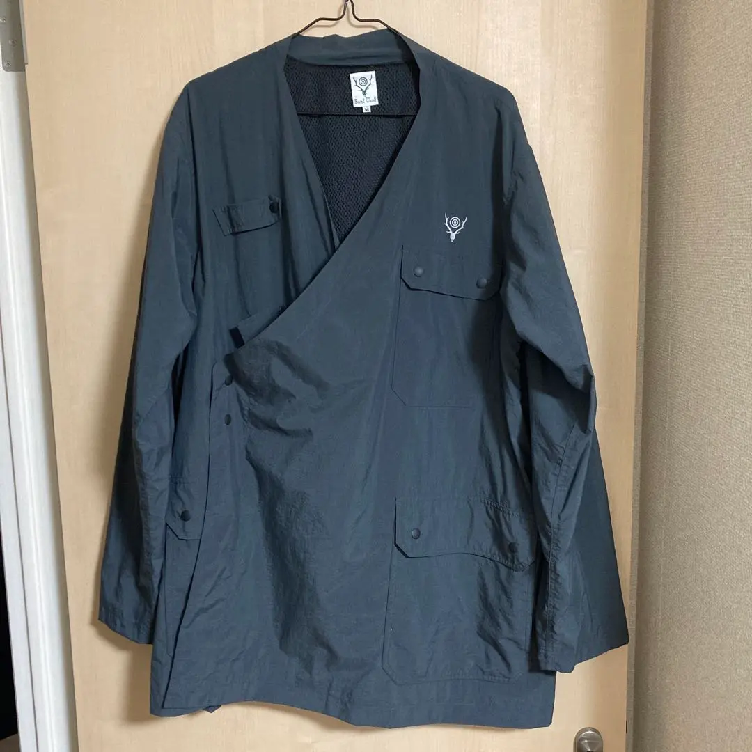 美品　South2west8 ノーカラーシャツ　ジャケット　M ノーカラージャケット - SOÉJU online store｜上質な大人の女性
