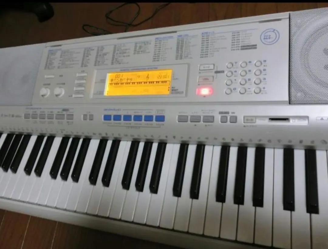 CASIO 電子ピアノ キーボード LK-205 00841 CASIO 電子ピアノ キーボード LK-205 00841 - メルカリ