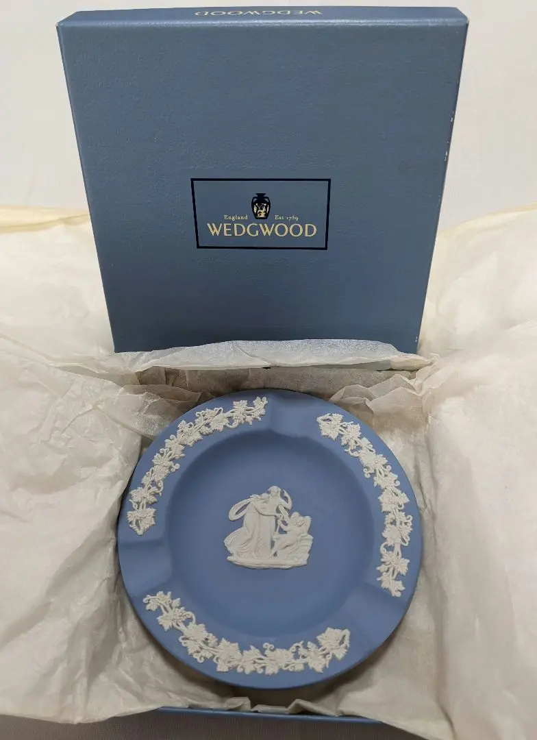 2025年最新】WEDGWOOD 置き型灰皿の人気アイテム - メルカリ