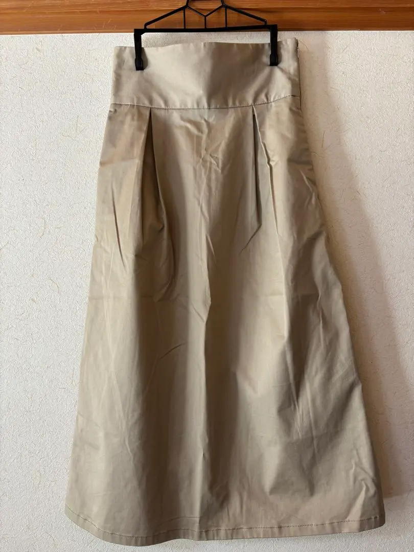 Thumbnail of GU Beautiful Condition High Waist Tuck Long Skirt Beige