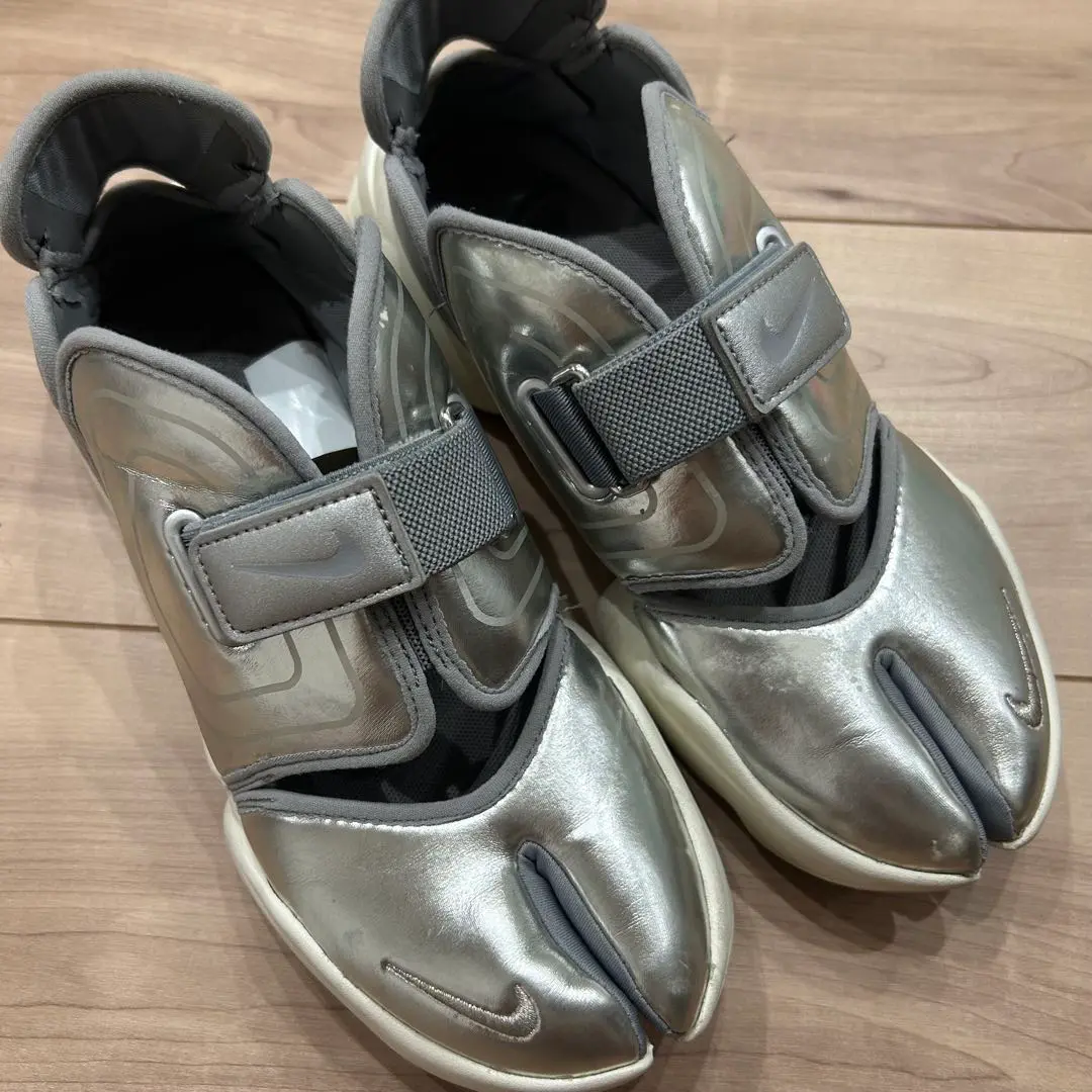 桃さま専用✴︎Nike ナイキアクアリフトAQUARIFTシルバーメタリック23 2025年最新】アクアリフト シルバー 23の人気アイテム - メルカリ