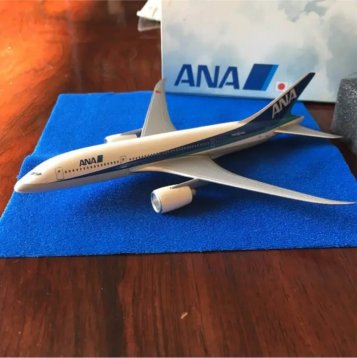 1/400 B7E7 ANA 全日空　架空機　Dream Liner 大流行中！ 架空機 全日空 ANA B7E7 1/400 Dream メルカリ