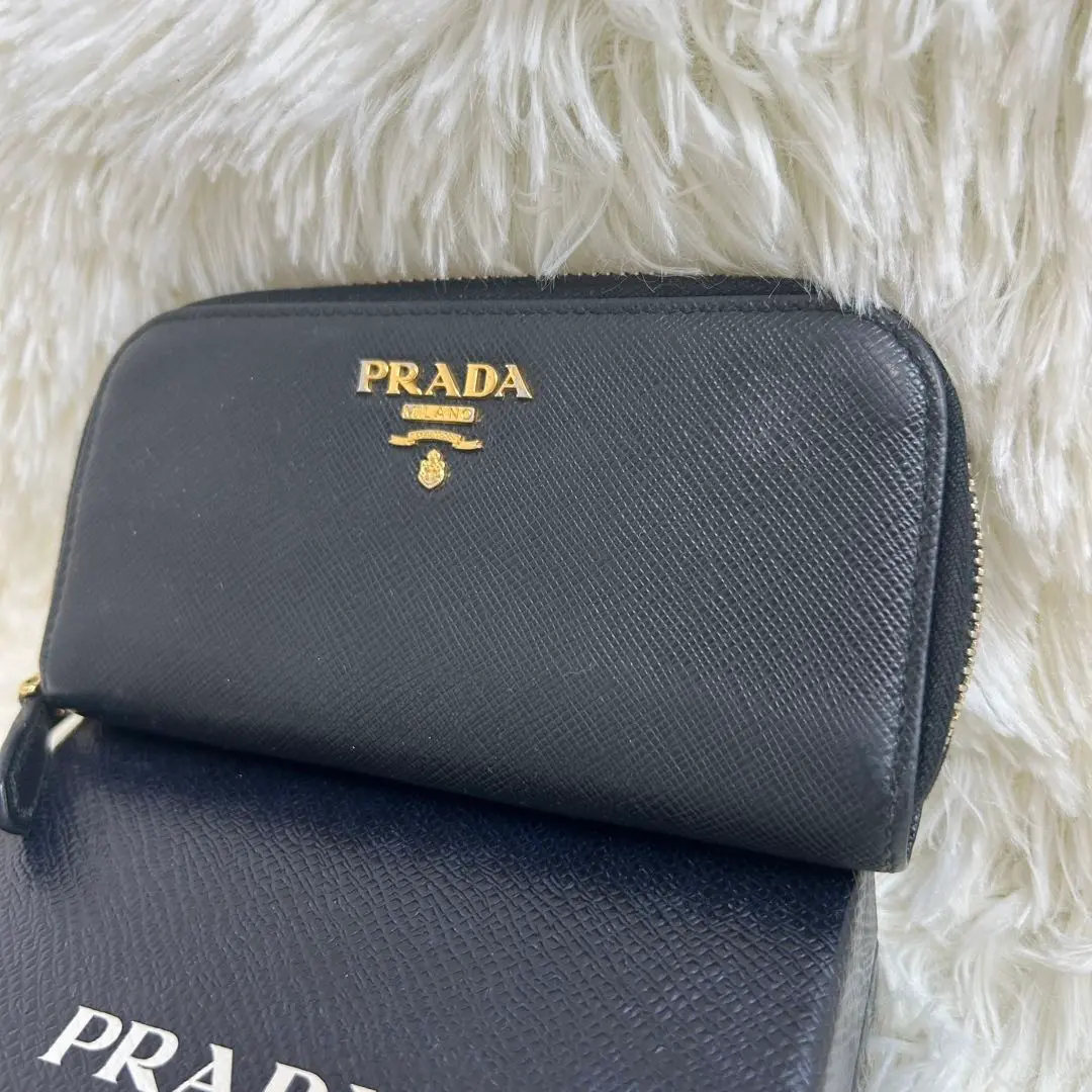 2025年最新】prada プラダ ラウンドファスナー6連キーケースの