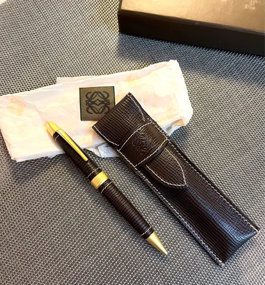 LOEWE ロエベ ボールペン 黒インク エンジ×ゴールド ノック式
