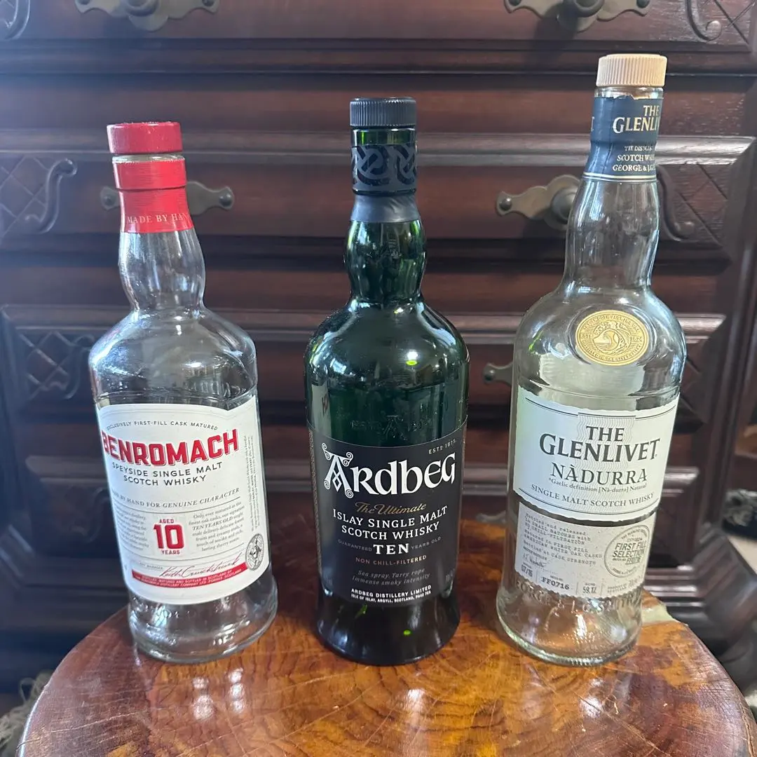 【アードベック】6本セット　空き瓶 2025年最新】ardbeg 空の人気アイテム - メルカリ