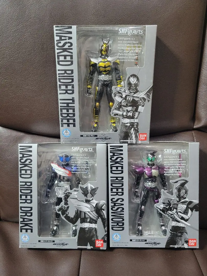 S.H.フィギュアーツ 仮面ライダードレイク wyw801m S.H.Figuarts 仮面ライダードレイク | 魂ウェブ