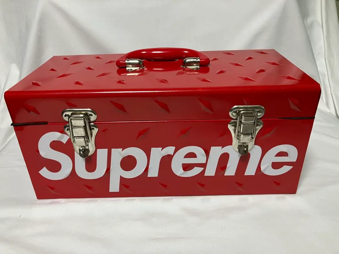 【未使用品】Supremeシュプリーム　 ツールボックス　手提げ金庫 Supreme（工具/メンテナンス）のフリマアイテム一覧
