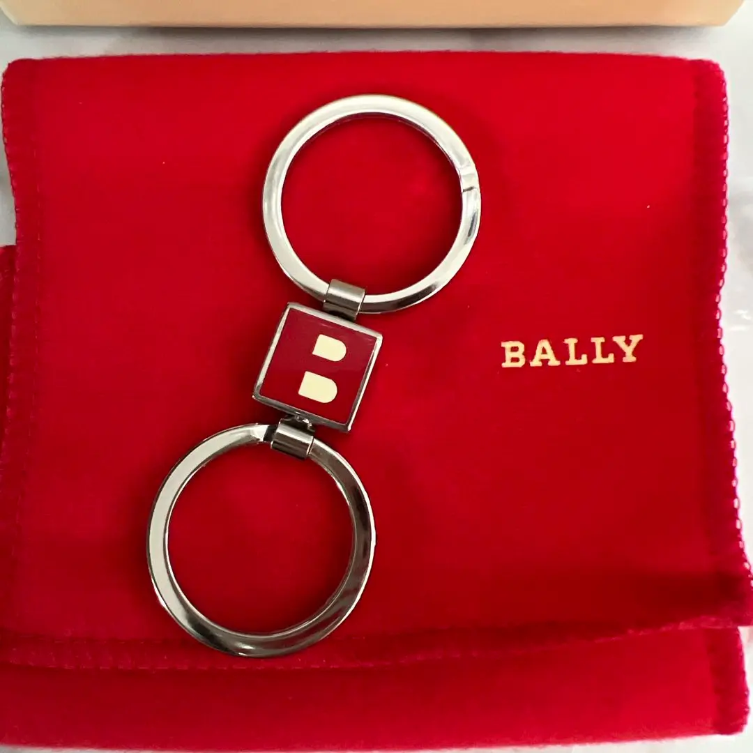 BALLY キーホルダー（黄） 2025年最新】ballyキーホルダー バリーの人気アイテム - メルカリ