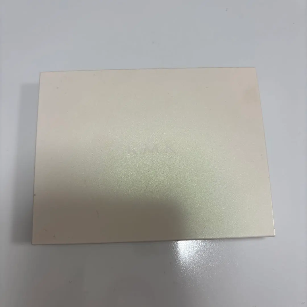 Thumbnail of RMK Prismatic Luster Face Palette 02 Fair Glow