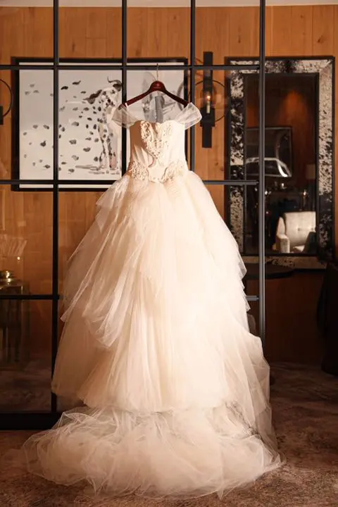 ★美品★ verawang liesel リーゼル　US4 VERA WANG(ヴェラウォン) Liesel-3(リーゼル)US4/Enana Wedding