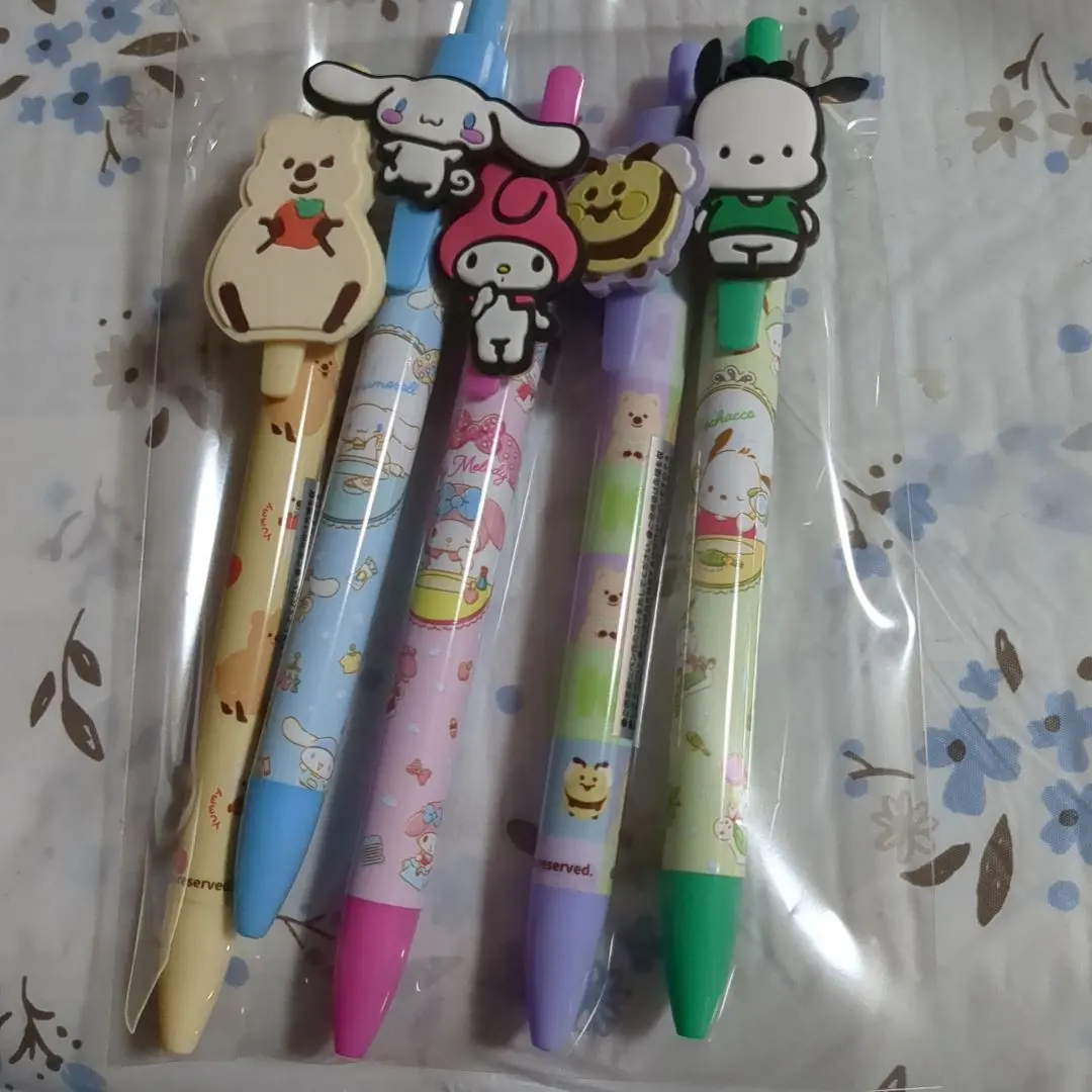 Thumbnail of Set of 5 ballpoint pens with characters