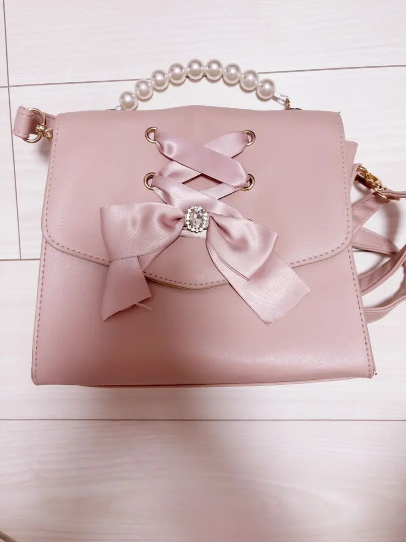 ♡ 附蝴蝶結珍珠手柄單肩包 ♡ 的縮圖