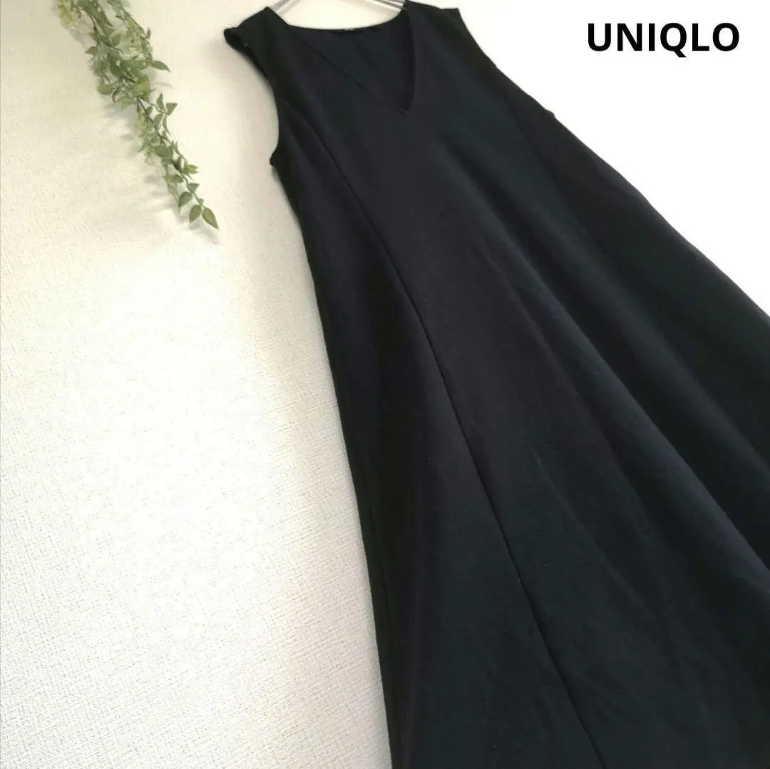 Thumbnail of Uniqlo V-neck Long Dress, Relaxed Fit, Pockets, Office Casual, M