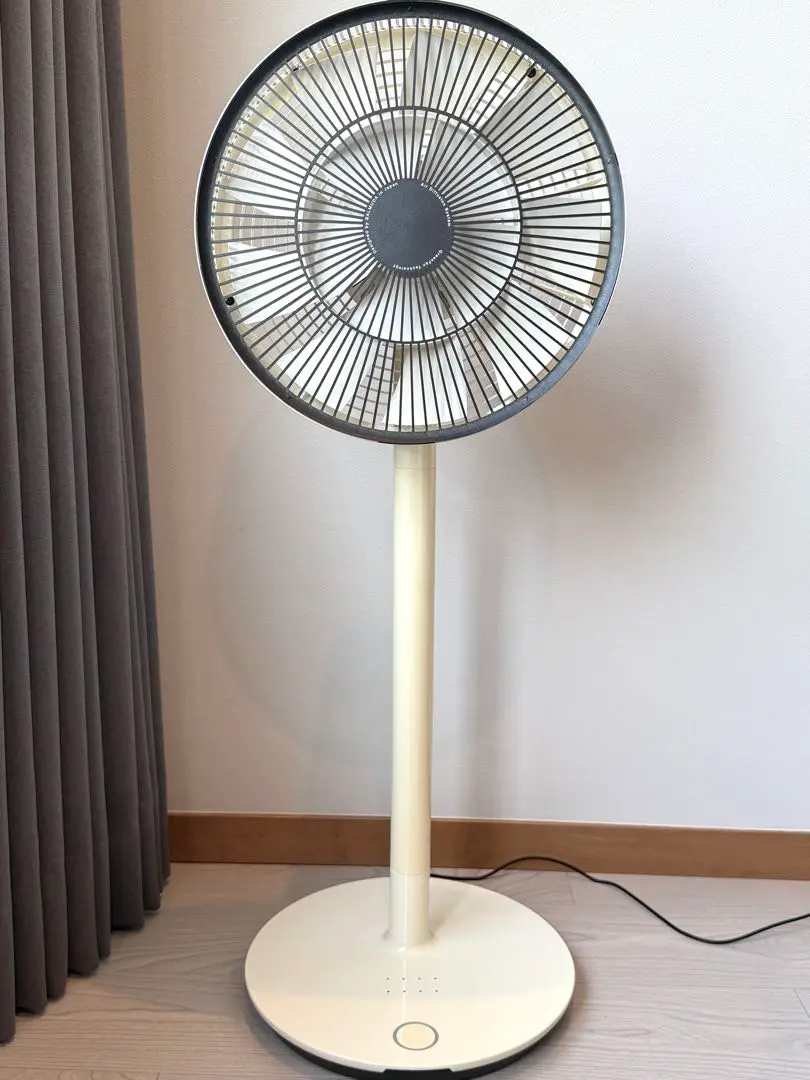 BALMUDA Green Fan 2 EGF-1100GR 扇風機バルミューダ 特徴 | The GreenFan | BALMUDA（バルミューダ）公式サイト