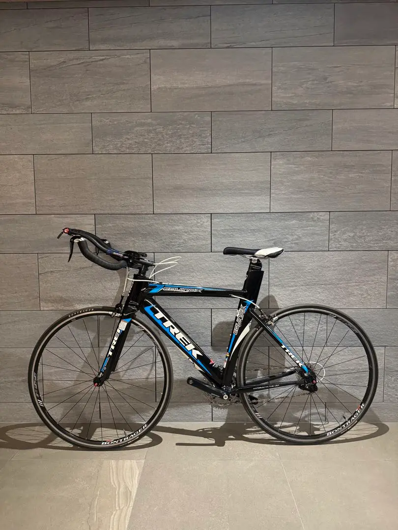 Trek トライアスロンバイク カーボンフレーム グリーン 最新トライアスロンバイクのフレームセットが入荷！今ならスグに