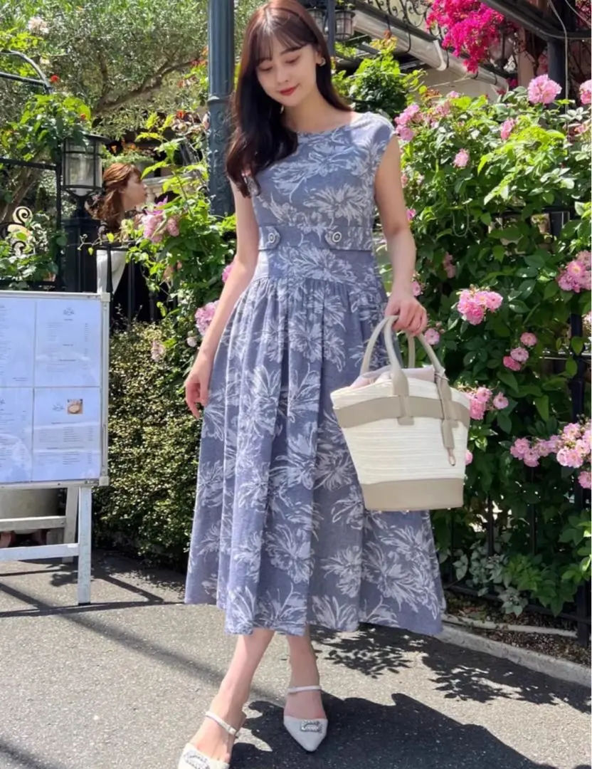 新色】Classic Floral Jacquard Dress