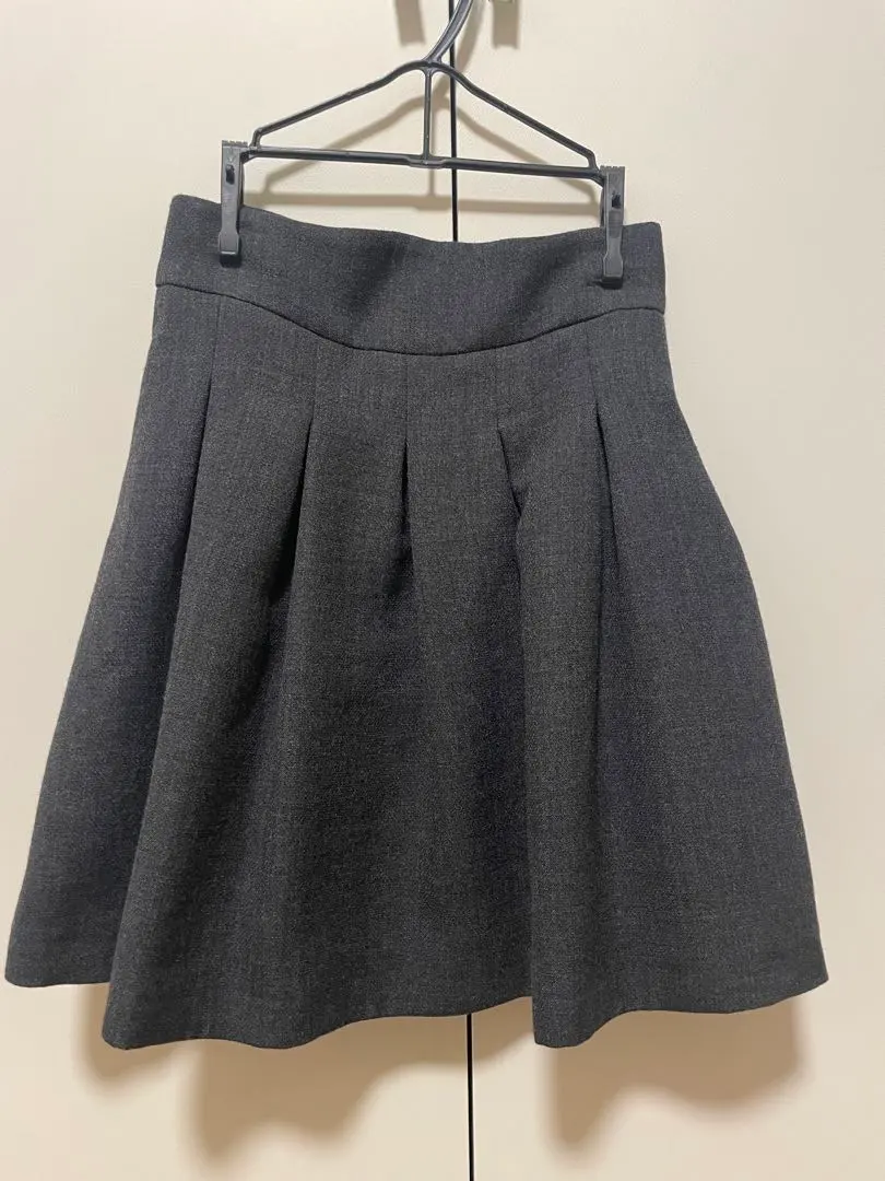 Thumbnail of MADEMOISELLE TARA High-waisted skirt 36