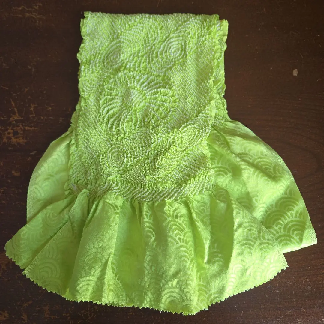 Thumbnail of Silk crepe de chine shibori (tie-dye) obiage (decorative sash) a7. For Coming-of-Age Day, graduation ceremonies, visiting kimonos, furisode (long-sleeved kimono), tomesode (formal black kimono), weddings, and thank-you parties.