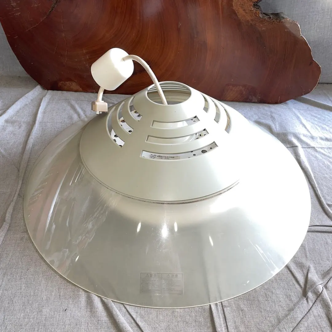 ① 丸善電機 ラッキー 花モチーフ 4灯シャンデリア 白熱灯器具 テーブルライト ②丸善電機 ラッキー 花モチーフ 4灯シャンデリア 白熱灯器具