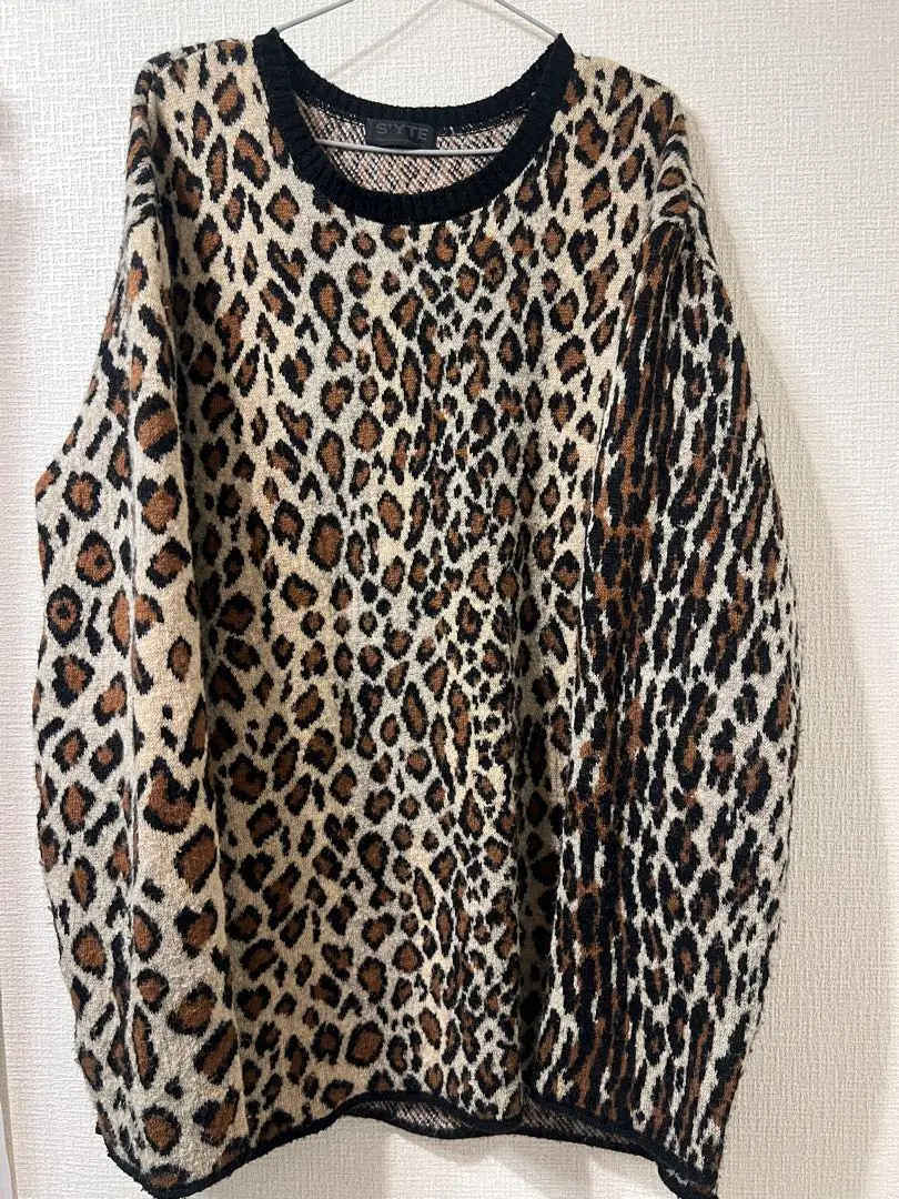 Thumbnail of Yohji Yamamoto Leopard Print Oversized Sweater