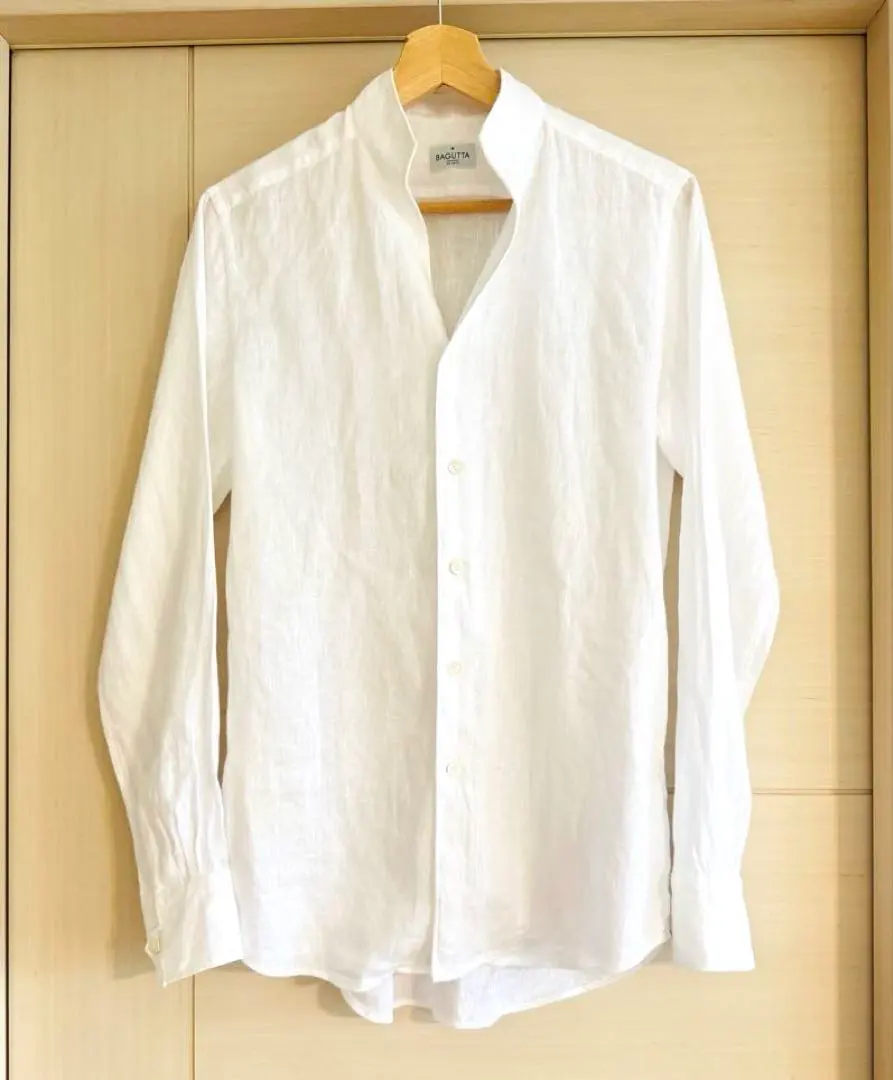 Thumbnail of Excellent Condition BAGUTTA Linen Stand Wing Collar Shirt