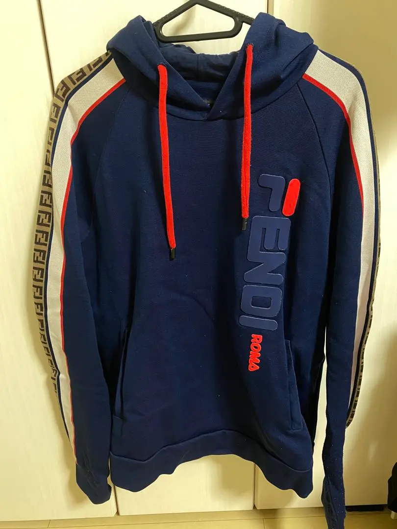 2025年最新】fendi fila パーカーの人気アイテム - メルカリ