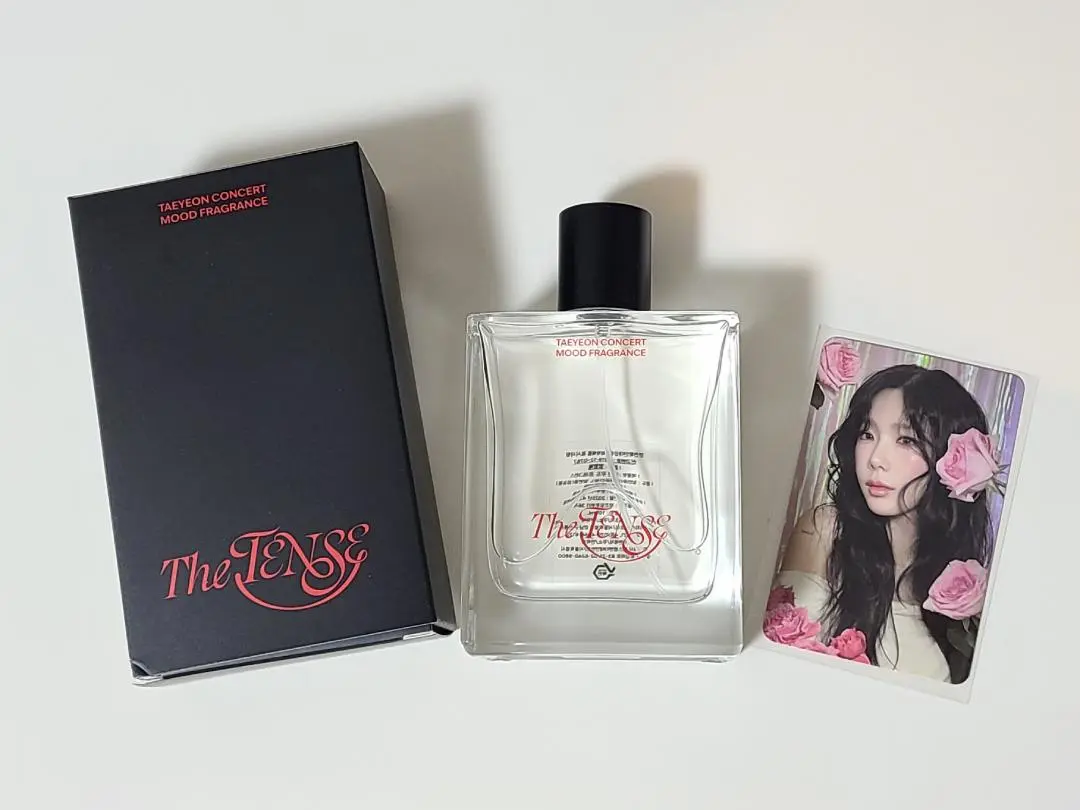 少女時代 テヨン TAEYEON 15周年記念 グッズ MD 香水 トレカ 少女時代 テヨン TAEYEON 15周年記念 グッズ MD 香水 トレカの