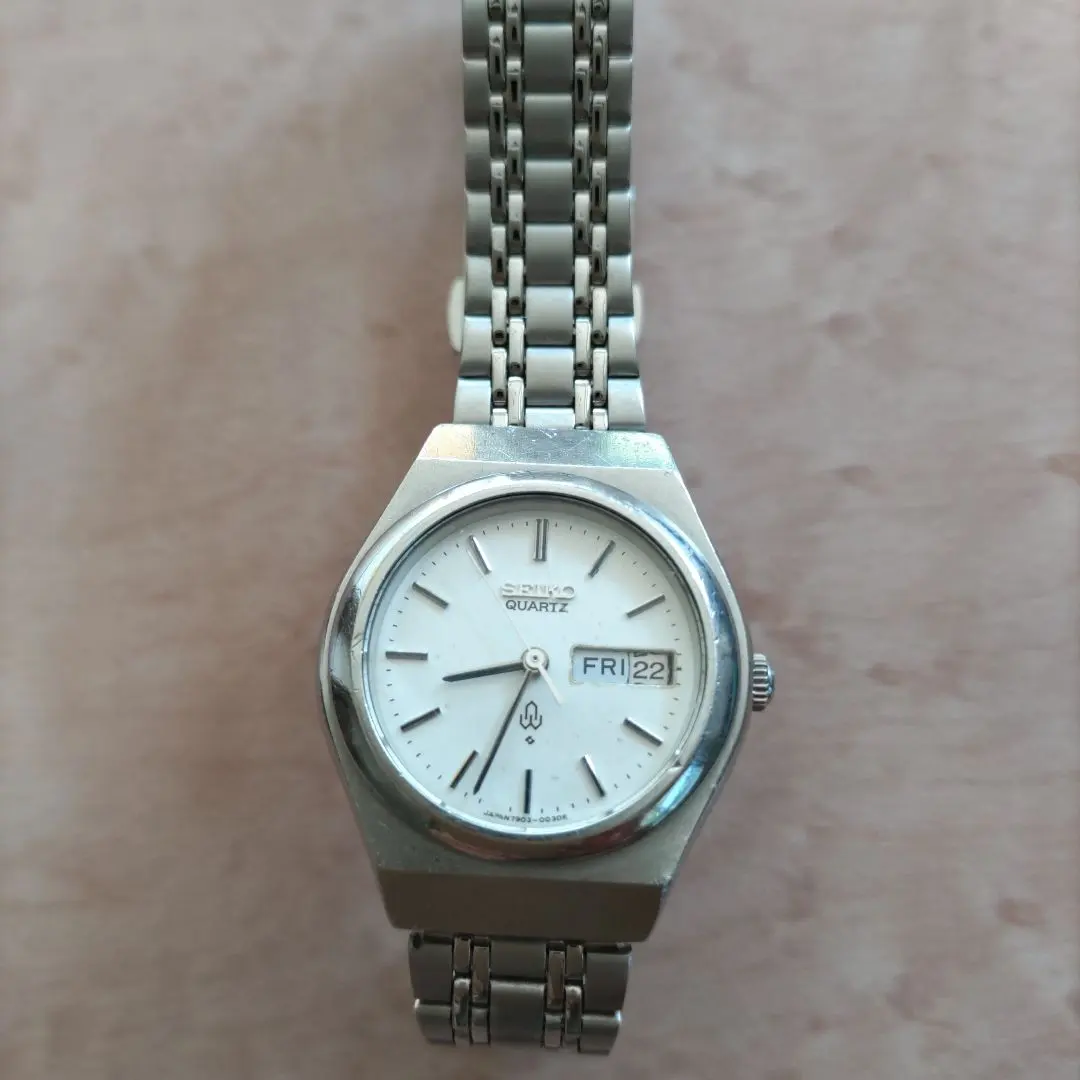 Thumbnail of Seiko Quartz White Dial Watch