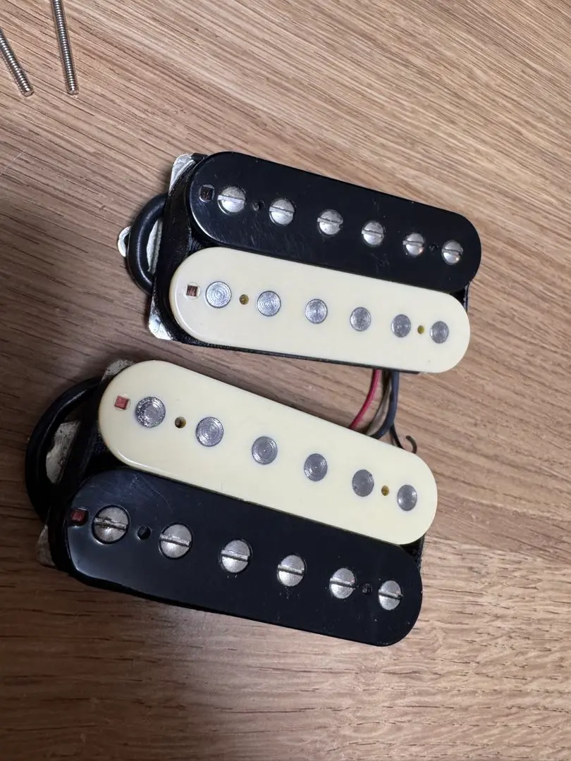 【suhr】Aldrich bridge／53mm／ZEBRA※ネジ穴拡張あり suhr】Aldrich bridge／53mm／ZEBRA※ネジ穴拡張あり - ギター