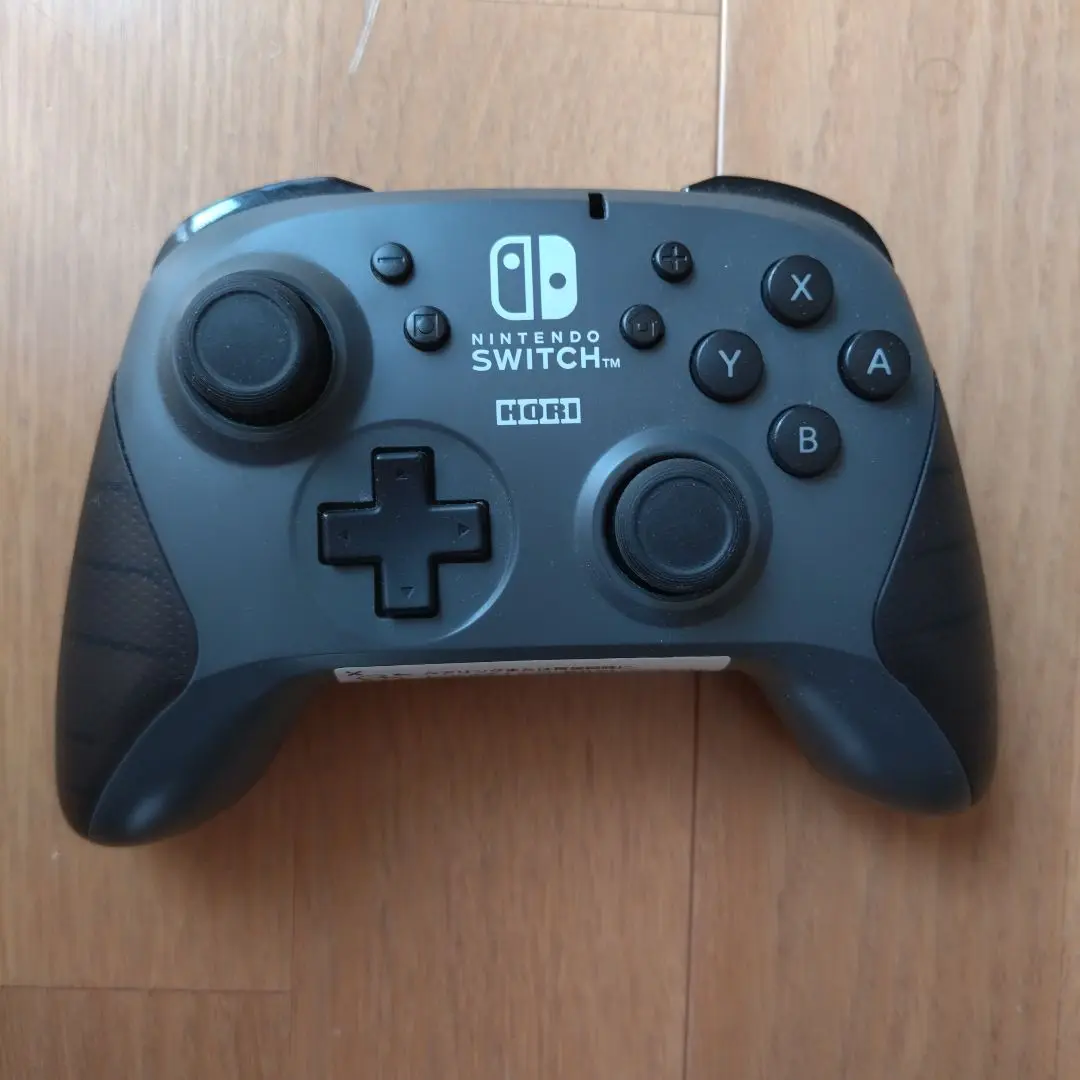 ☆お買い得☆Switch本体＋ホリプロコン＋スタンド＋LAN