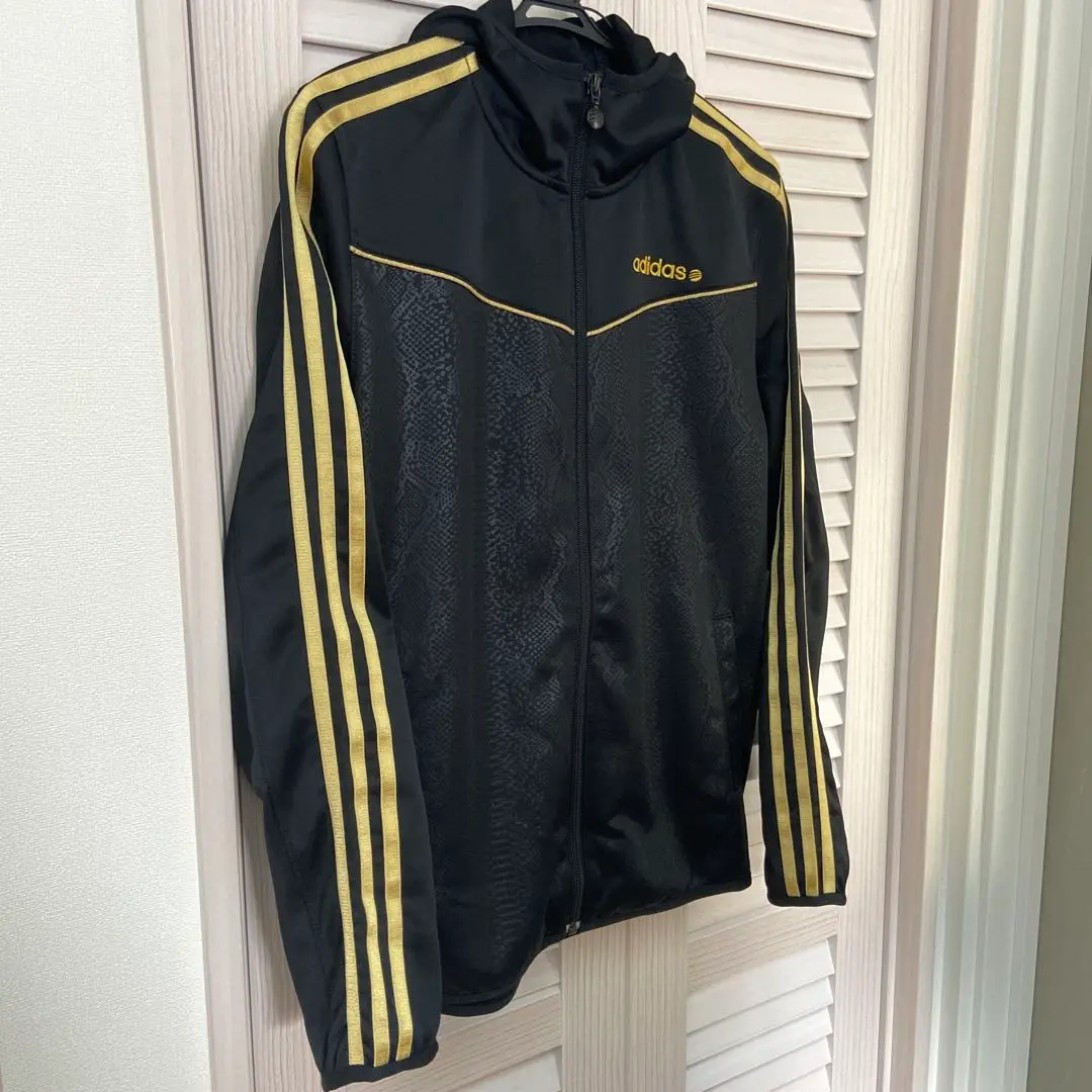 adidas パイソン柄 ジャケット パイソン柄☆アディダスジャケットPYTHON ALLOVER PRINT TRACK