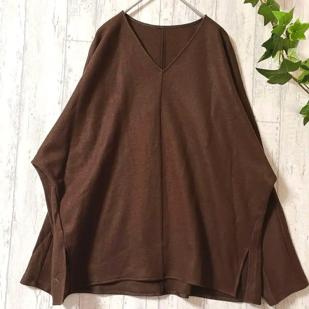 Thumbnail of I.T.'S. international 100% Compressed Wool Brown Knit M