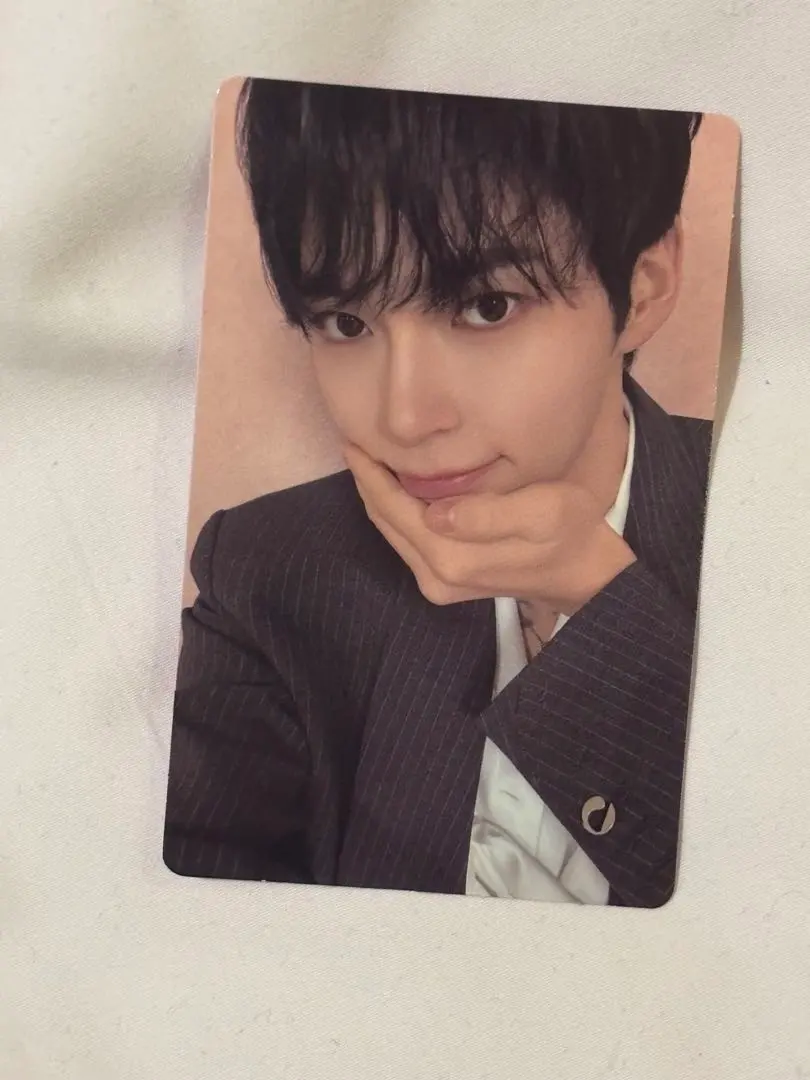 Thumbnail of ZB1 (ZeroBaseOne) trading card inclusion album digipack zerose Hanbin