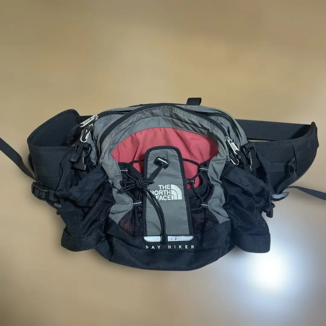 美品◎ ザノースフェイス デイハイカー 2way ショルダーバッグ ボディバッグ 美品◎ ザノースフェイス デイハイカー 2way ショルダーバッグ