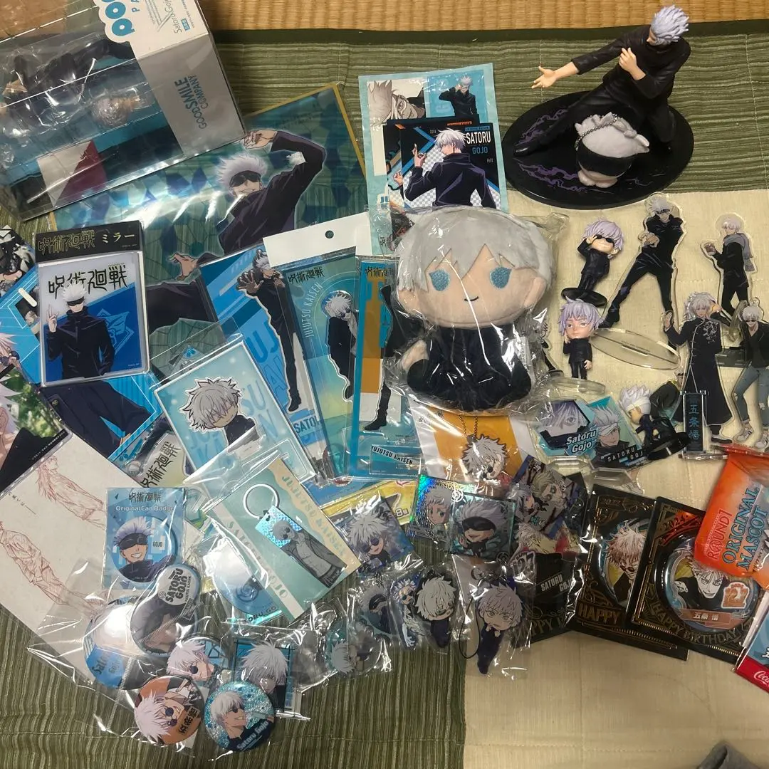 Thumbnail of Gojo Satoru Merchandise Set