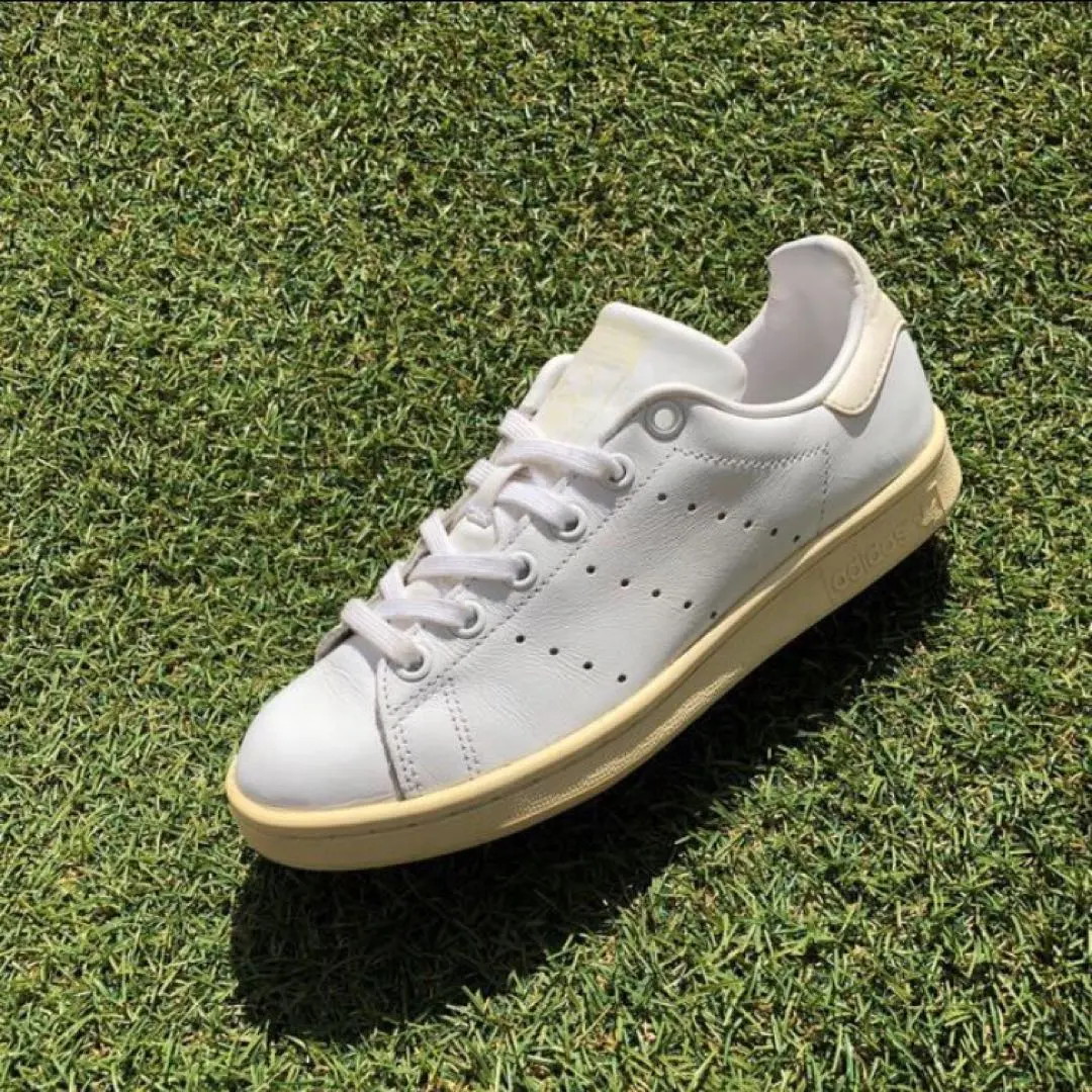 Thumbnail of Excellent condition 22 adidas STAN SMITH Adidas Stan Smith B871