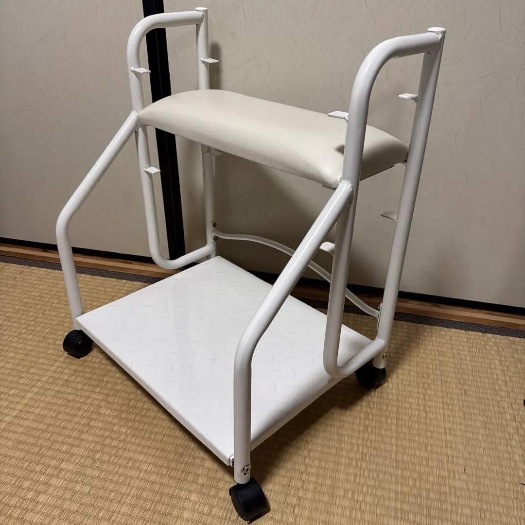 【たのメル便】【未使用品】ペディ台（フットケアワゴン）ホワイト 2025年最新】フットケア ワゴンの人気アイテム - メルカリ