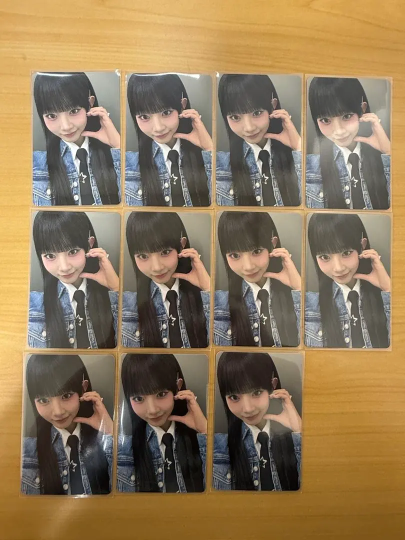Thumbnail of Shizuki Iida trading card