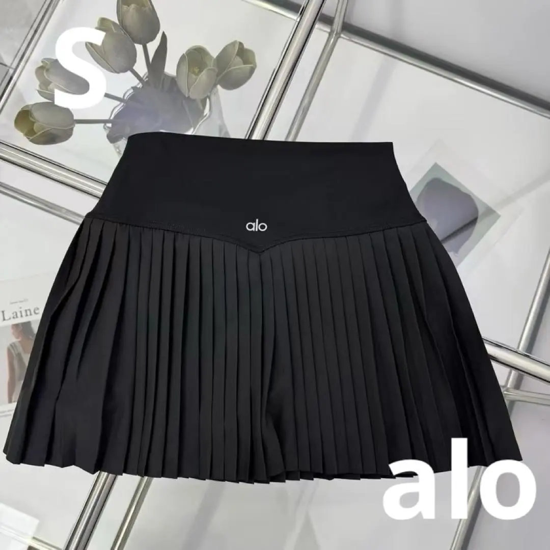 Aces Tennis Skirt - Black | Alo Yoga