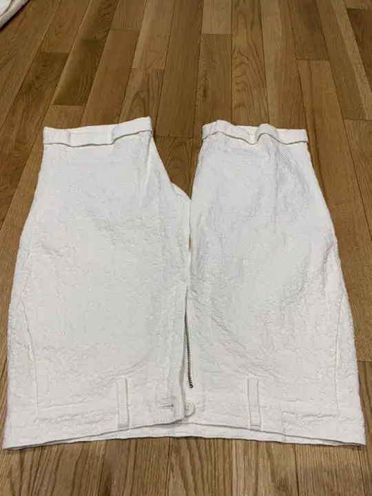 即決価格 エポカウォモ 高級ハーフパンツ 白 50/LL 33,000円