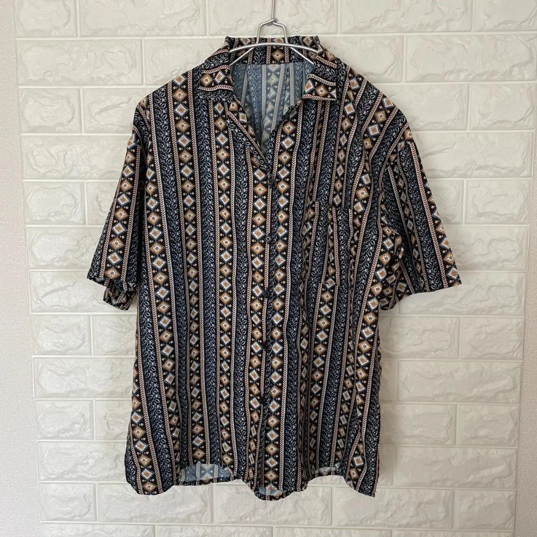 Thumbnail of Emsexcite Geometric Pattern Short Sleeve Shirt Open Collar Shirt All-over Print Size M Excellent Condition