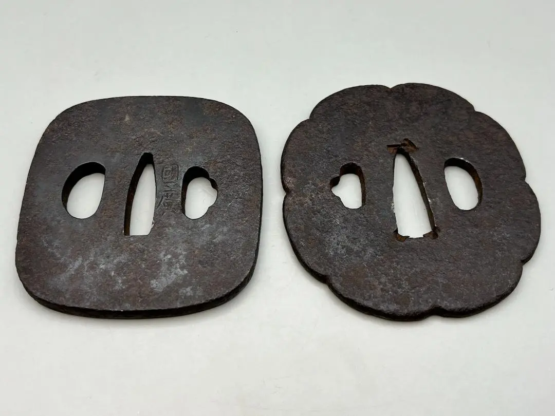 刀装具】 鉄製鍔 國廣 鍔 骨董品 つば 武具